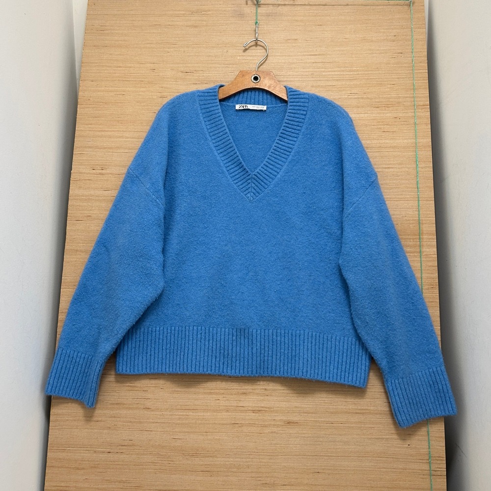 Zara Womens Blue V-Neck Relaxed Fit Knit Pullover Sweater Small